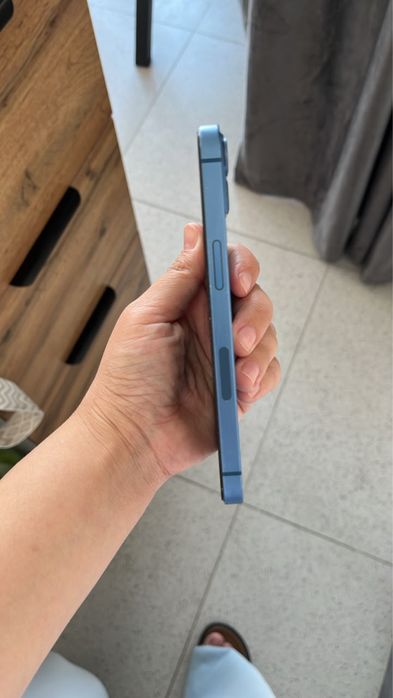 Iphone 13 в хорошем состояний
