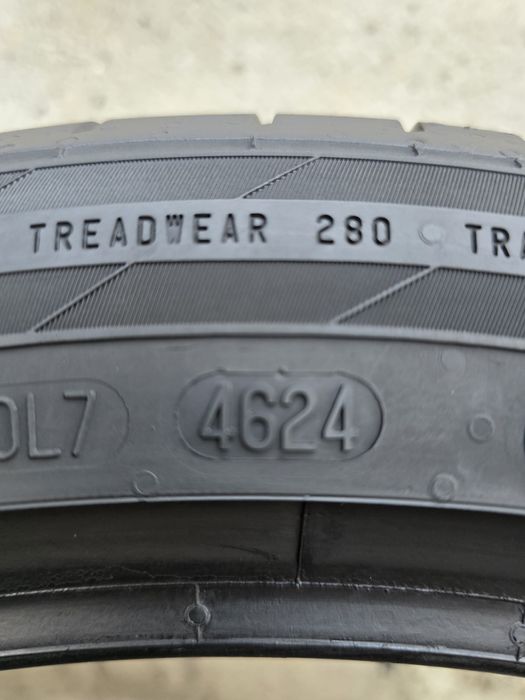 Vând două anvelope de vara continental  225 45 18 dot 4624