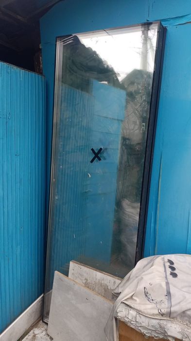 Стекло  большое  большое