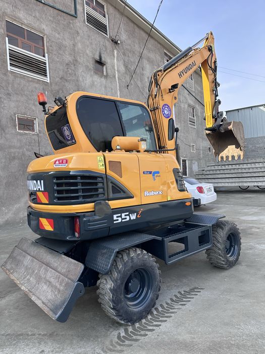 Xyundai ekiskvator sotiladi yili2014 motochast 17min xolati zoʻr