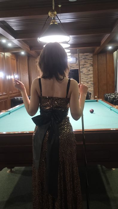 Вечернее платье золотое