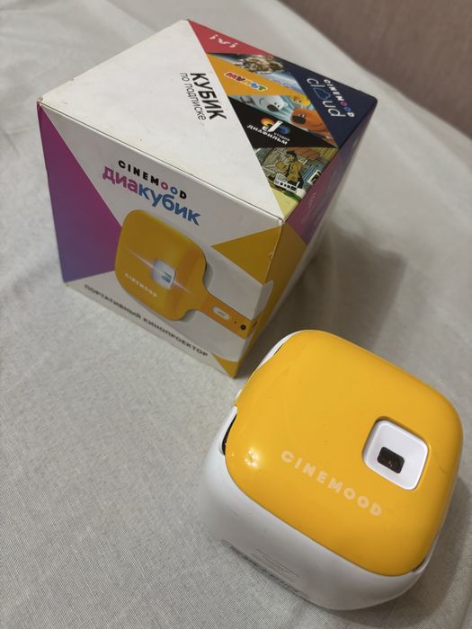 Портативный кинопроектор cinemood