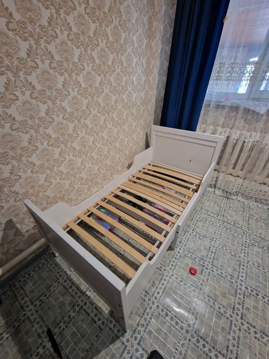 Продам детскую кровать  Ikea