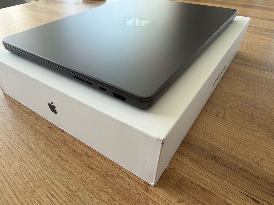 MacBook Pro 14" M4 PRO Chip 14-CPU/ 20-GPU/ 24GB RAM/ 1TB SSD