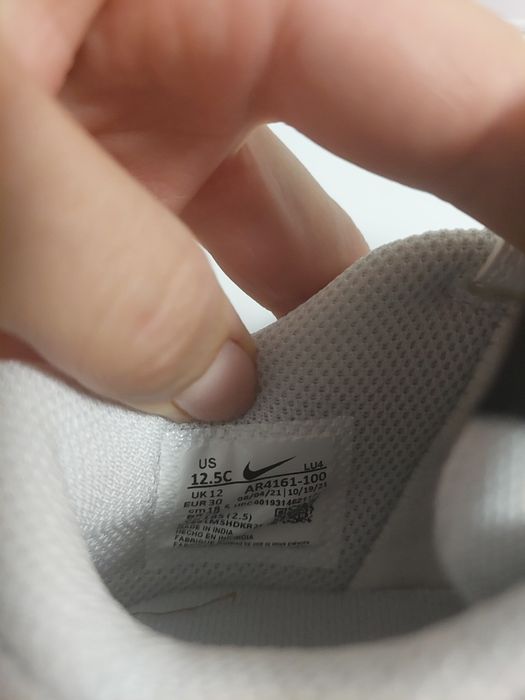 Маратонки Nike, размер 30