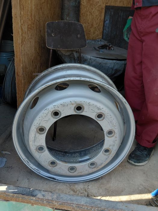 Шина и диски от SHAHMAN