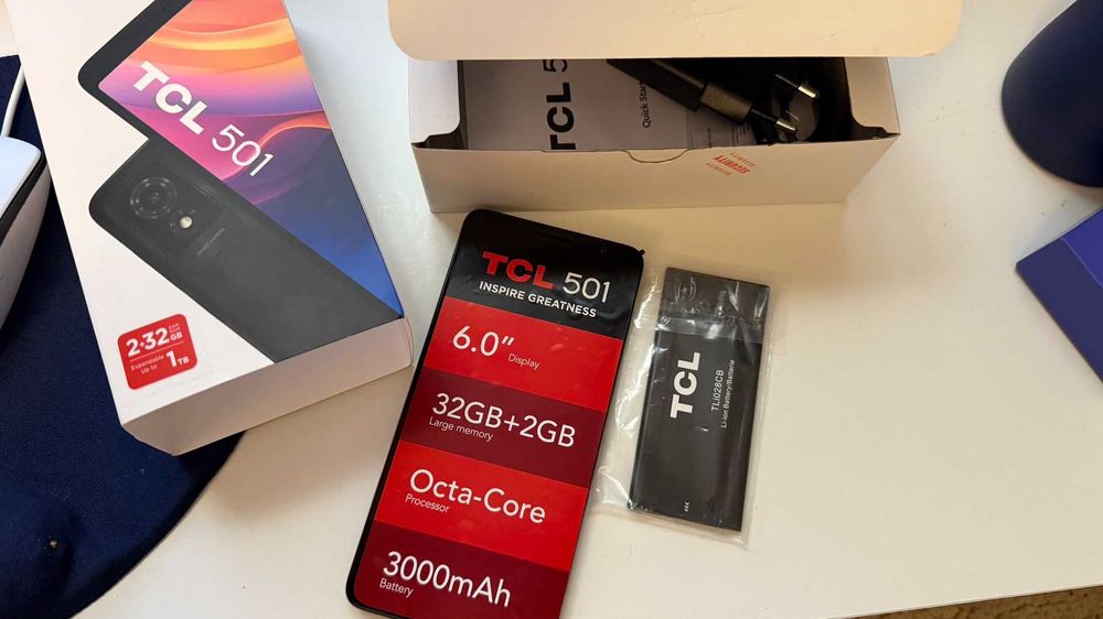Телефон TCL 501 2GB 32GB