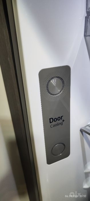 LG холодильник двухкамерный
