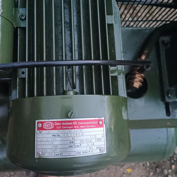 Compresor 50 liti Si 150 litri