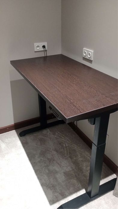 Regulyatorli stol - Стол регулируемый с электроприводом Remi Light