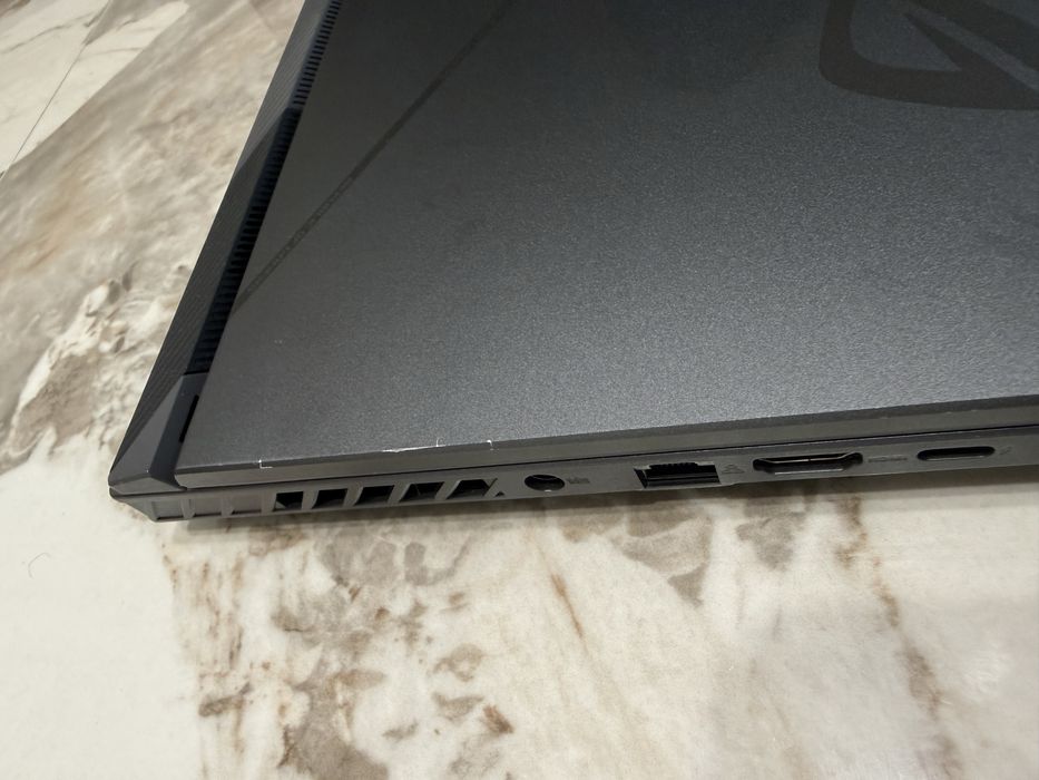 ASUS ROG Strix G18, i9-14900HX, 32GB Ram, RTX4080, 2TB SSD