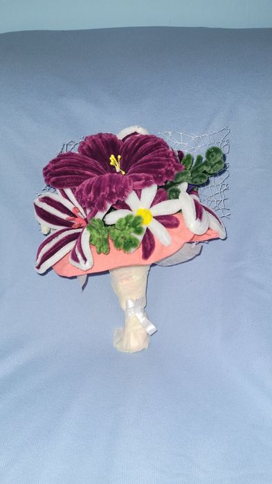 Buchet handmade din sarma plusata