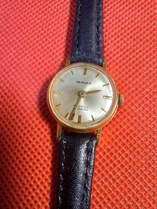 ceas de mână vintage Omax, de damă, placat cu aur, anii 70