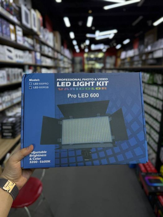 RGB LED 600.  Свет, лампа, видео свет, светодиодная панель. Есть доста