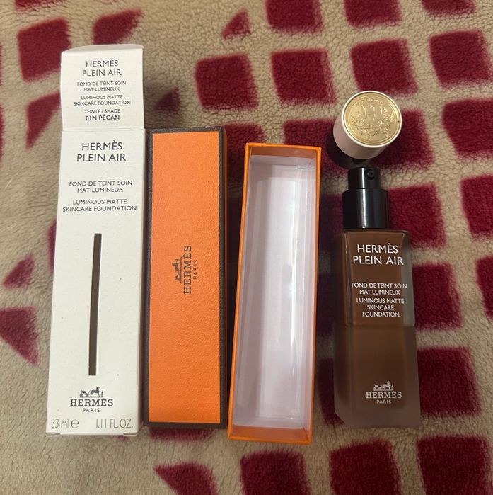 Hermès Plein Air - Fond de teint soin mat lumineux 81N Pécan