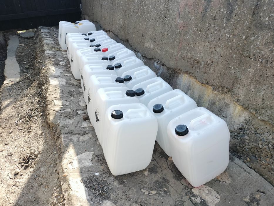 Bidoane de plastic de 22 litri , Preț 15 Lei