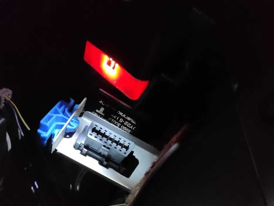 Комплект aвтодиагностика за коли и камион с лаптоп и тъчскрийн екран