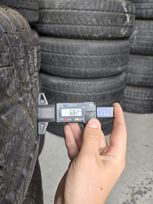 4 Броя 255/60/18 Pirelli 2x6,8mm 2x6mm