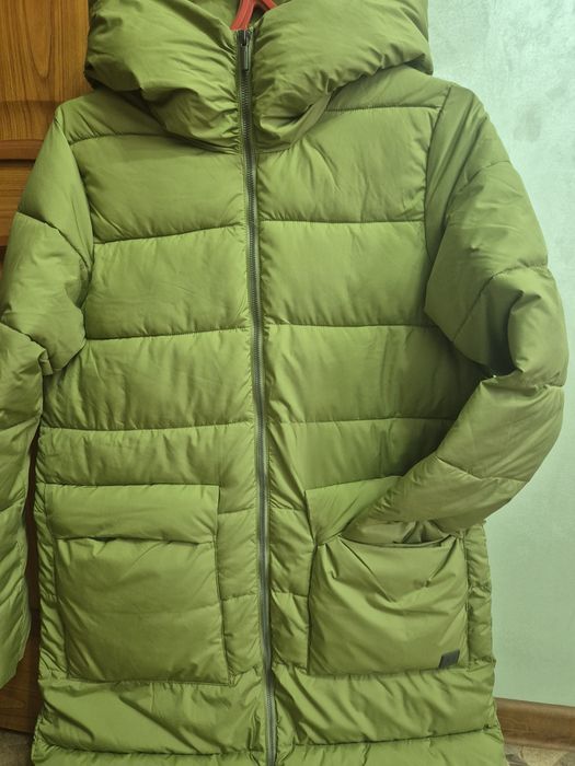 продам зимнию утеплённые фирменную