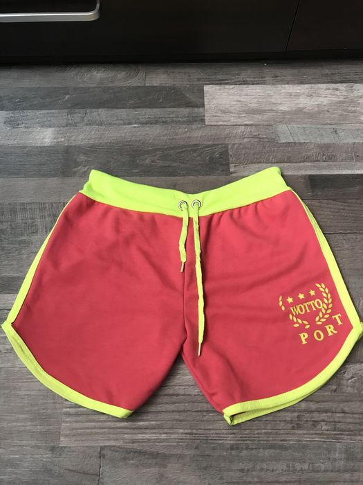 Дамски къси панталонки