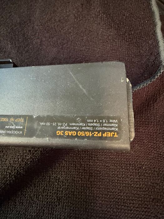 T jep pistol de cuie capse pe acumulator si gaz