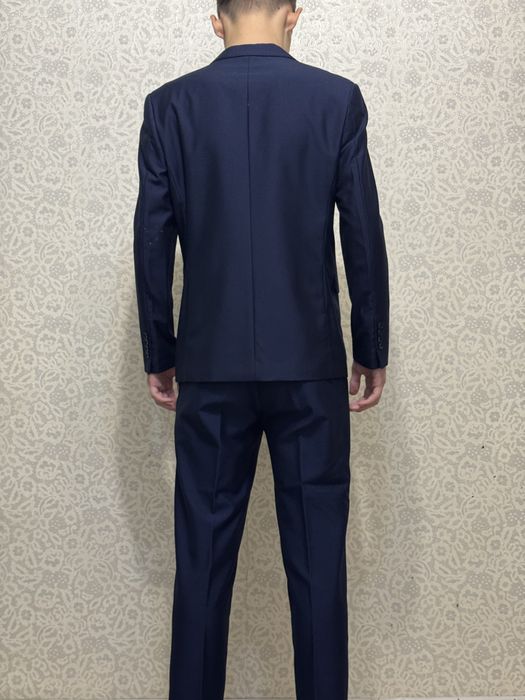 Продам мужской костюм