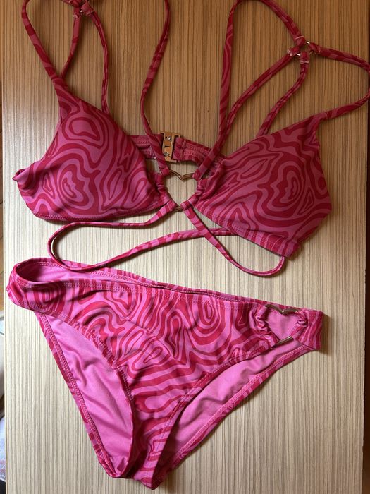 Няколко модела дамски бански