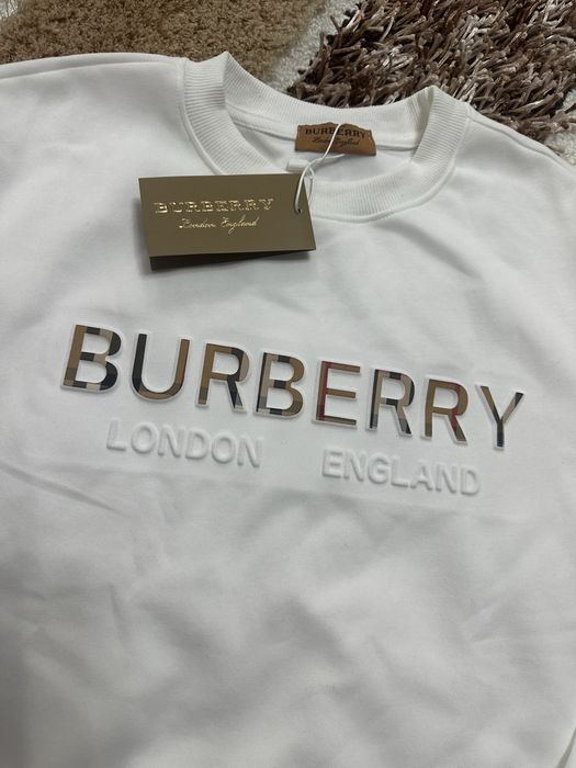 White Burberry-style Sweatshirt | Size S | Brand New with Tag