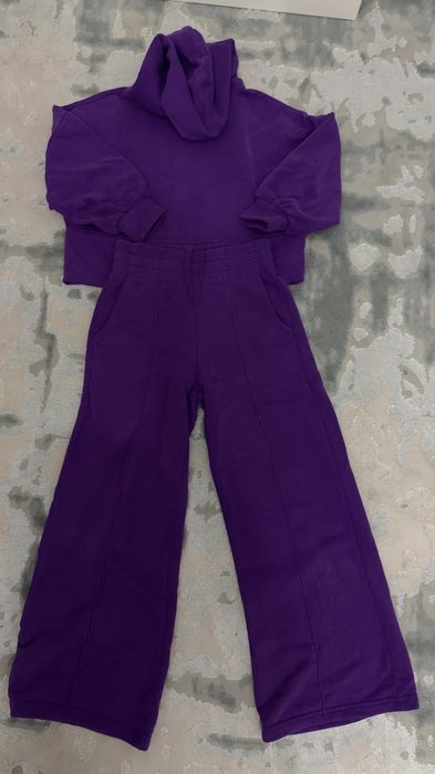 Куртка,костюмы спортивные