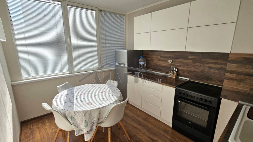 Дава се под наем Двустаен апартамент в Пловдив, Тракия - 74 кв.м за 498.27 € - Снимка #6