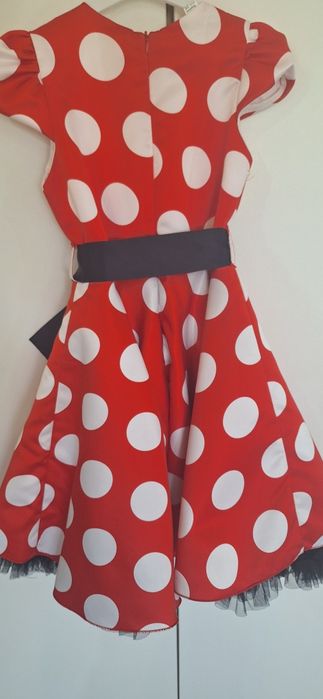 Продам платье для девочки.