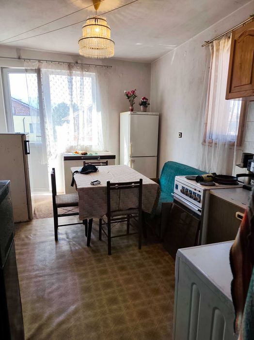 Втори етаж от двуетажна къща в гр.Враца