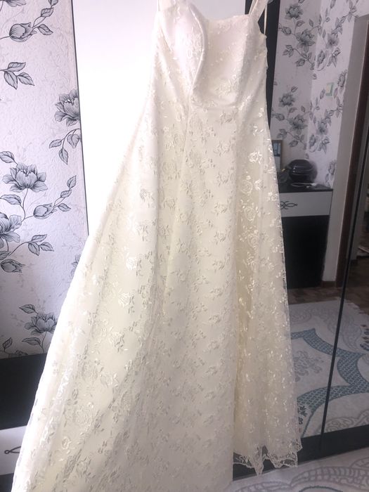 Шикарное платье