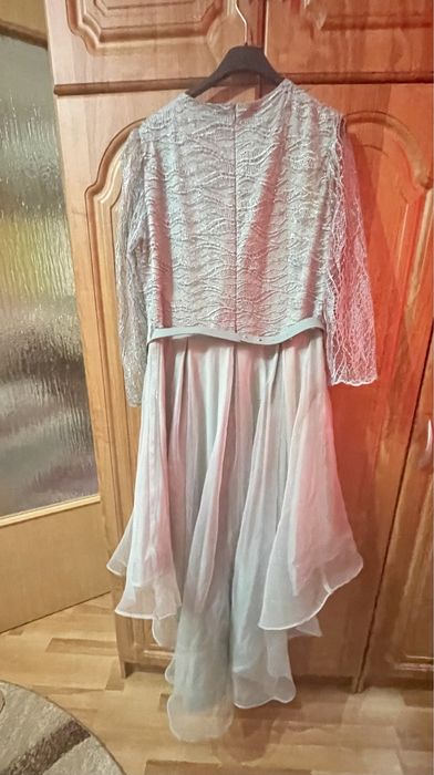 Rochie cu trena dama