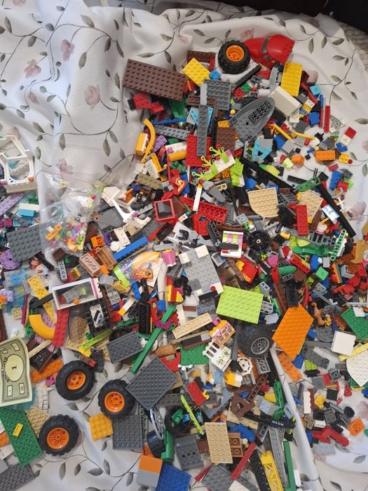 Лего / Lego, фигурки герои части над 6 кг.