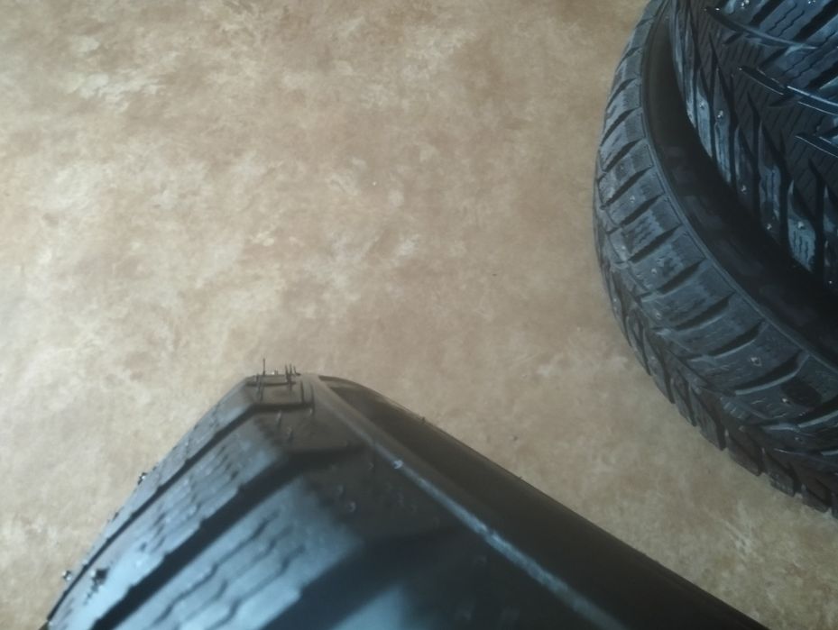 Зимние шины комплект