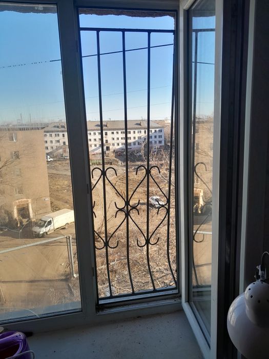 Железные двери и решетки