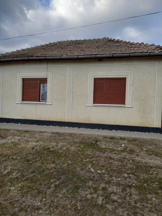 Vând casă,zonă centrală,Andrid jud. Satu Mare