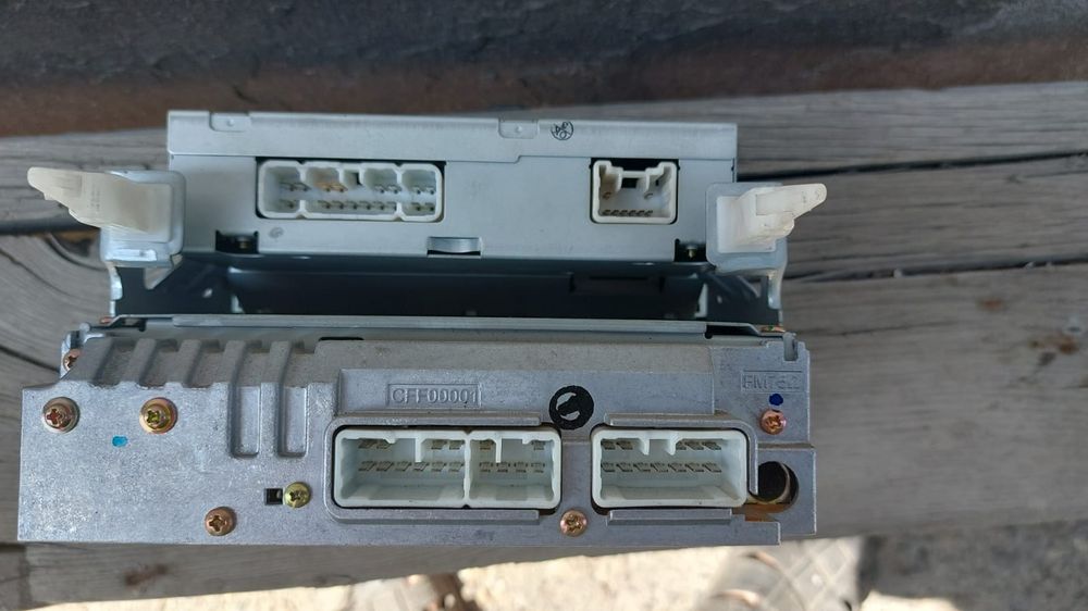 Автомагнитола Авенсис Т22