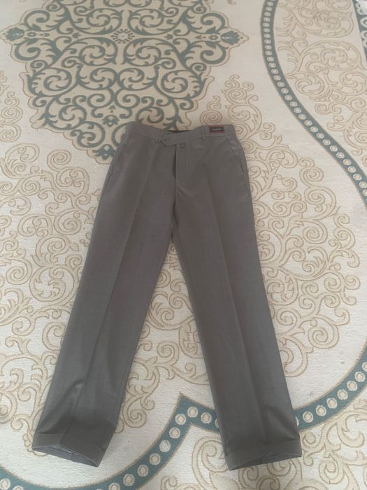 Продаю новый мужской костюм Vico Venzi.