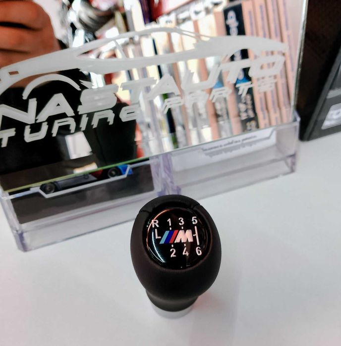 Топка за скоростен лост BMW С 5 и 6 скорости – Черна кожа  ///M