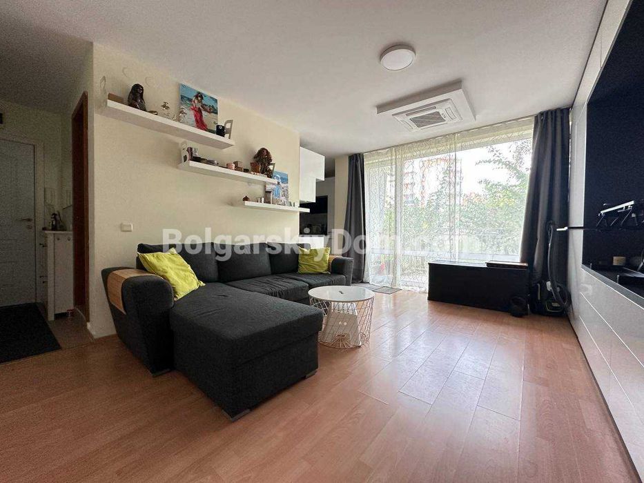 Продава се Двустаен апартамент в Свети Влас - 70 кв.м за 693 €/кв.м - Снимка #2