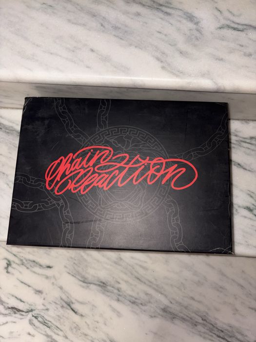 Versace Chain Reaction