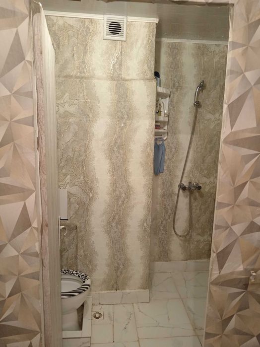 Продава се Двустаен апартамент в с. Крушари, Област Добрич - 500 кв.м за 23 €/кв.м - Снимка #1