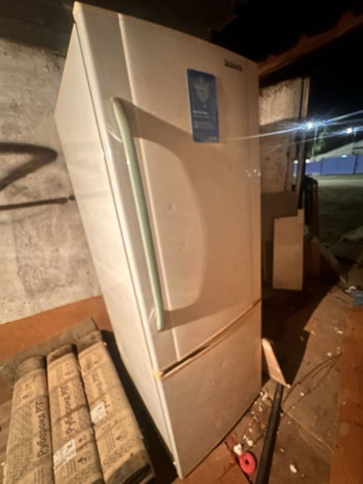 холодильник б/у не рабочий Panasonic