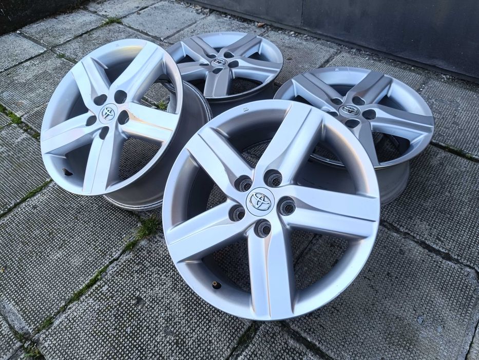 ОРИГИНАЛНИ джанти 17 ' цола 5x114,3 Toyota Auris / Тойота Аурис 7J ET50