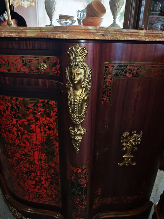 Антикварен шкаф стил Bulle