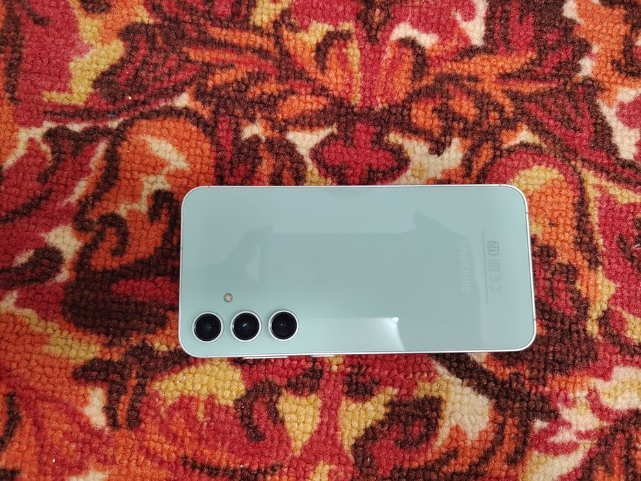 Samsung s23 fe 8/128