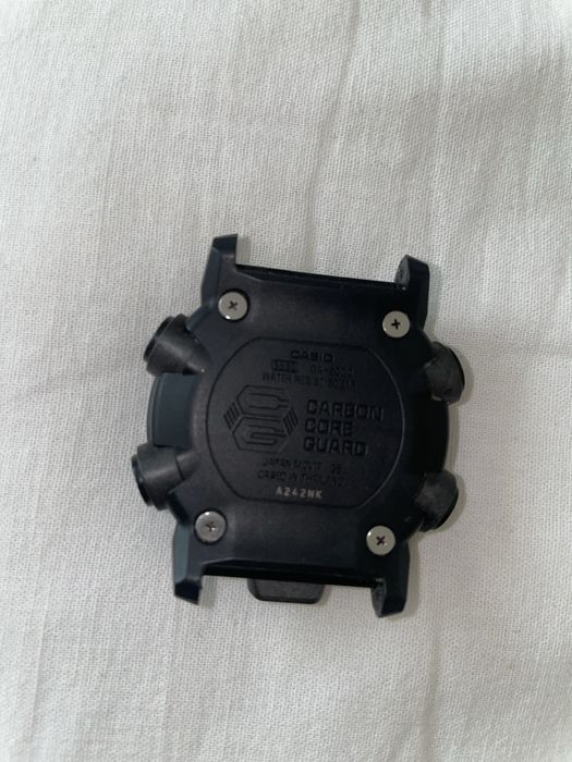 Casio G-Shock GA-2000 Carbon Core Guard – черен