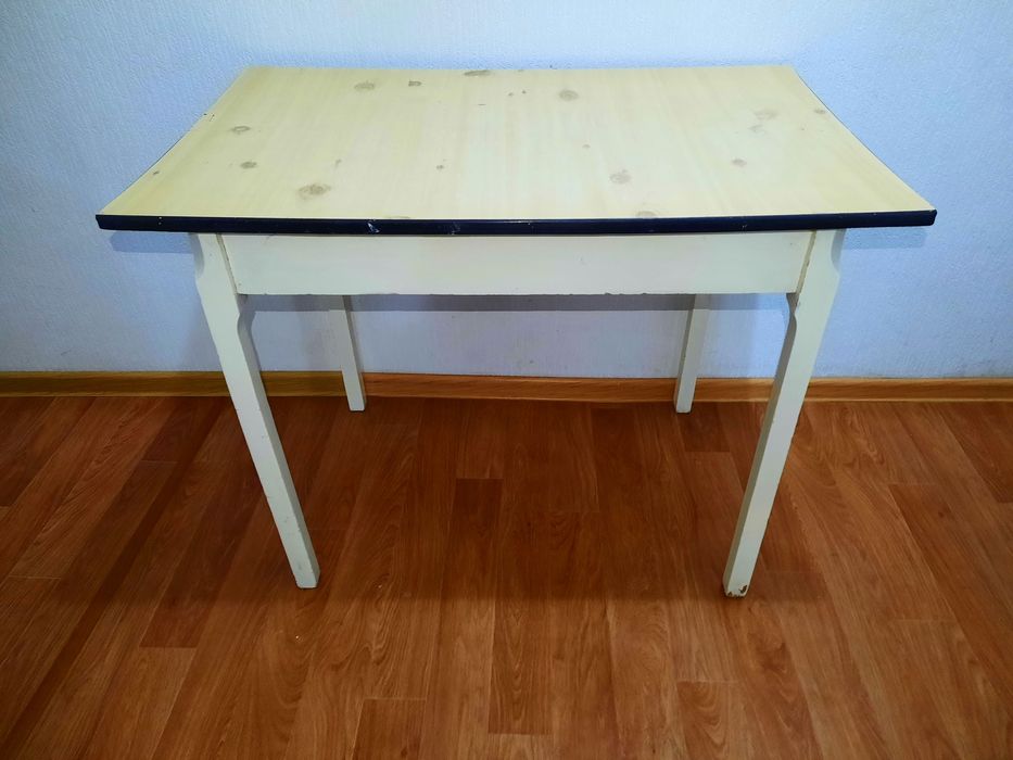 Стол кухонный 100х60 см